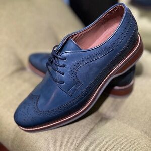 Polished - The Brasila Blue 7/7.5 men’s (40 EU)